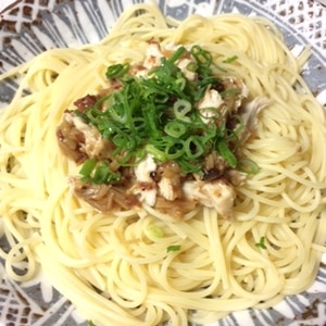 なめ茸と鶏ささみの梅肉パスタ